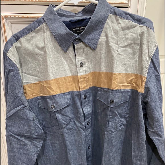 Banana Republic Longsleeve Shirt Size XL - Picture 1 of 9